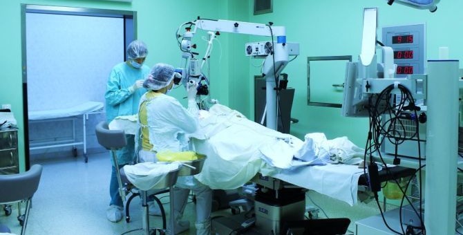 Хирурги лор-клиники им. Л. И. Свержевского прооперировали пациентку с редчайшей опухолью в голове